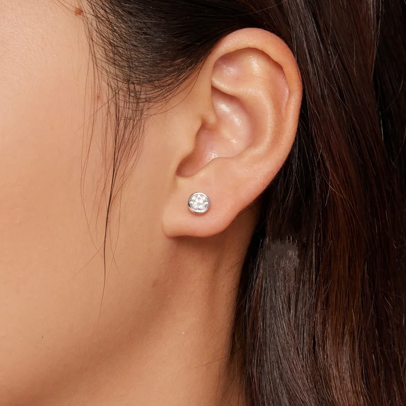 (zdjęcie do) Pandora Styl Ramkowane Kolczyki ze szlifowanym Moissanite - MSE026 - Wyświetl 5