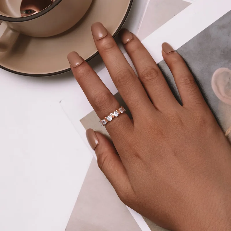 (zdjęcie do) Pandora Style Błyszczący Pierścionek - BSR477 - Wyświetl 4