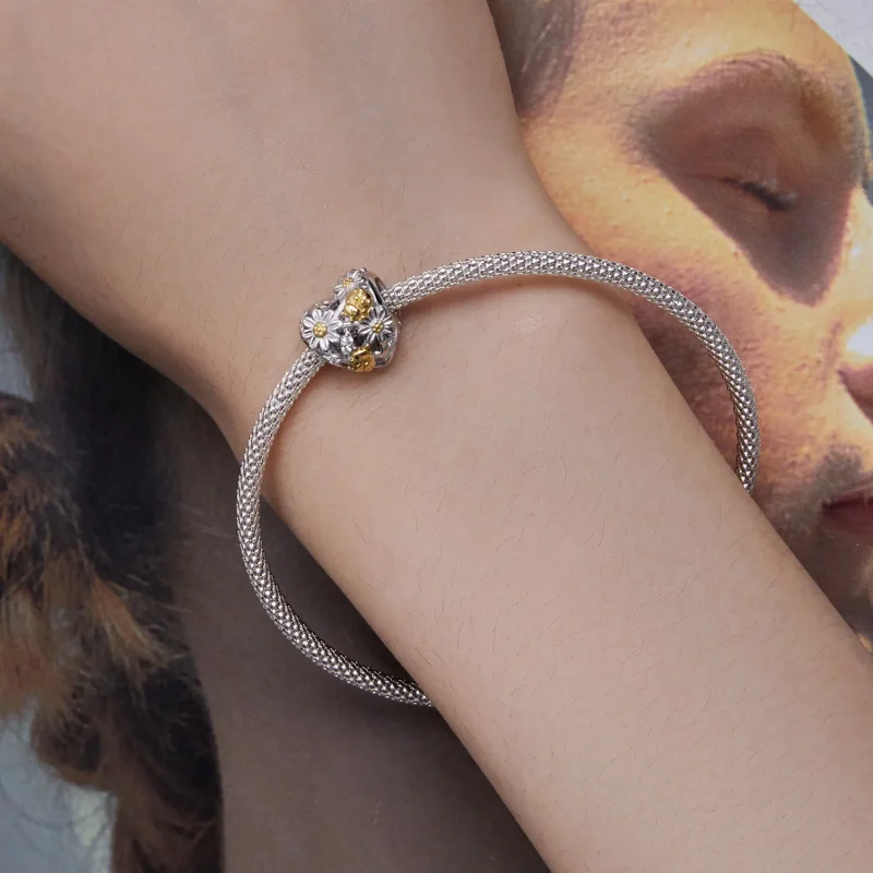 (zdjęcie do) Pandora Style Charm z motywem stokrotki i biedronki - BSC817 - Wyświetl 6