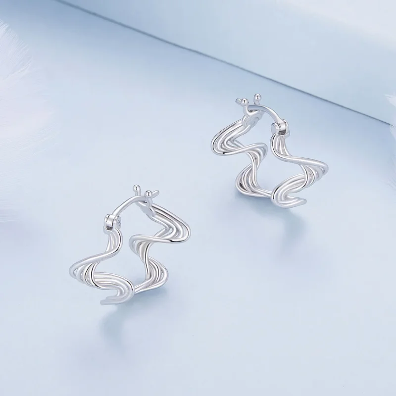 (zdjęcie do) Pandora Style Fale Kolczyki Hoop - BSE907 - Wyświetl 3