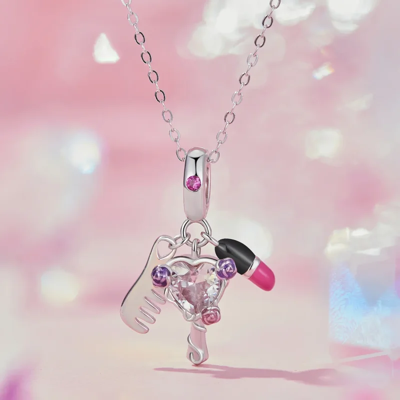 (zdjęcie do) Pandora Style Grzebień, wisiorek z pomadką i lustrem - SCC2474 - Wyświetl 2