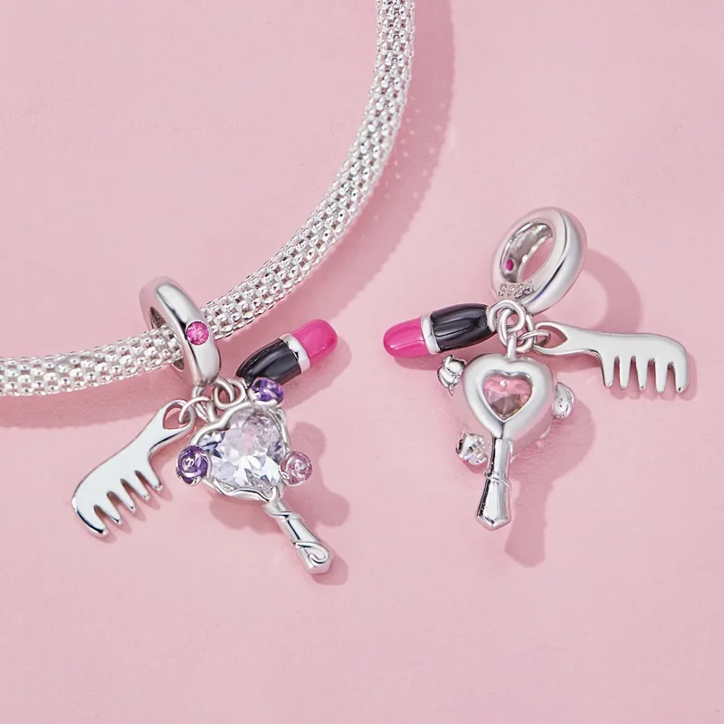 (zdjęcie do) Pandora Style Grzebień, wisiorek z pomadką i lustrem - SCC2474 - Wyświetl 3