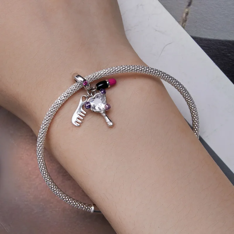 (zdjęcie do) Pandora Style Grzebień, wisiorek z pomadką i lustrem - SCC2474 - Wyświetl 4