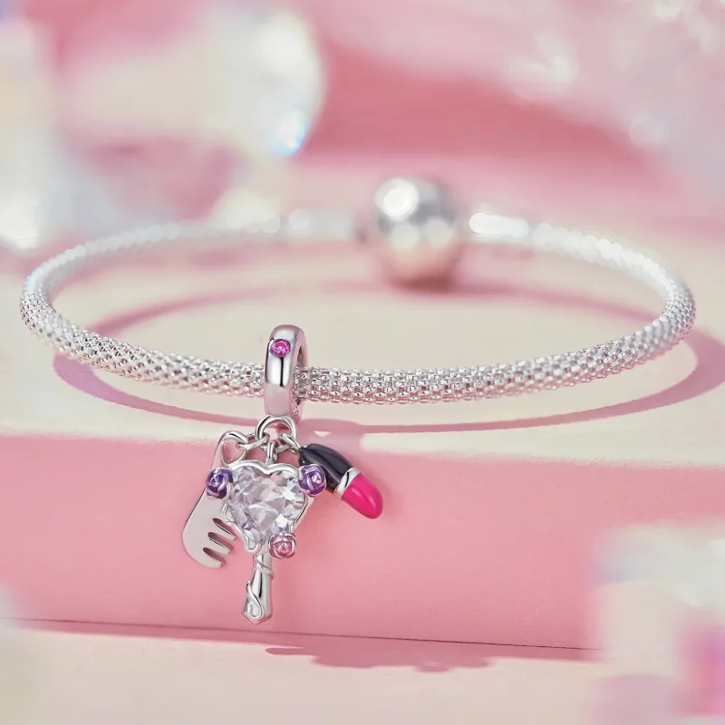(zdjęcie do) Pandora Style Grzebień, wisiorek z pomadką i lustrem - SCC2474 - Wyświetl 5