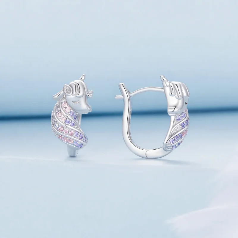 (zdjęcie do) Pandora Style Kolczyki w kształcie Jednorożca - BSE832 - Wyświetl 2