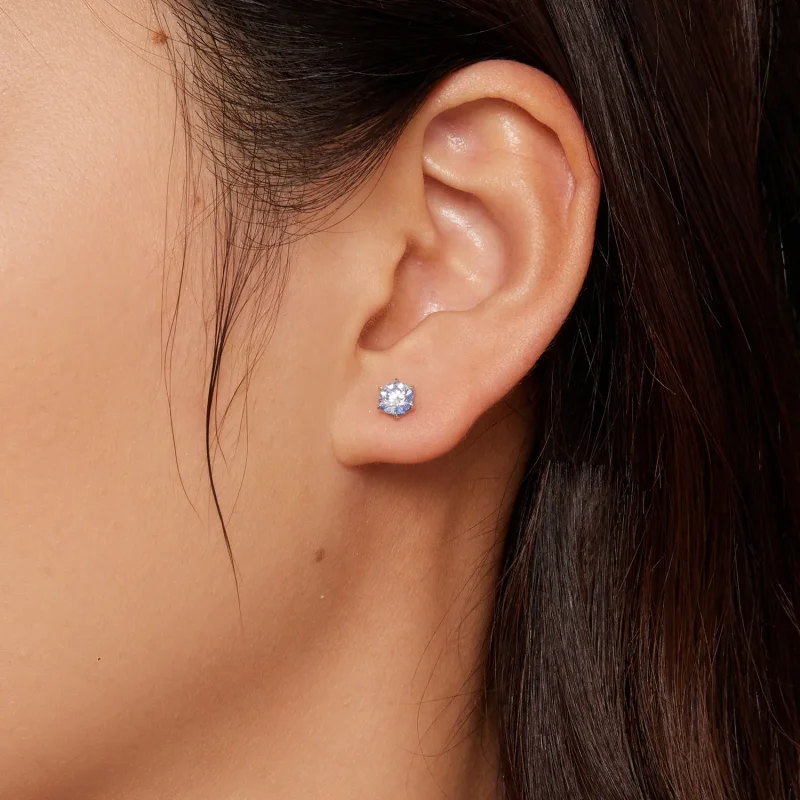 (zdjęcie do) Pandora Style Kolczyki z kryształkami Moissanite w kolorze akwamarynu - MSE025-S - Wyświetl 3