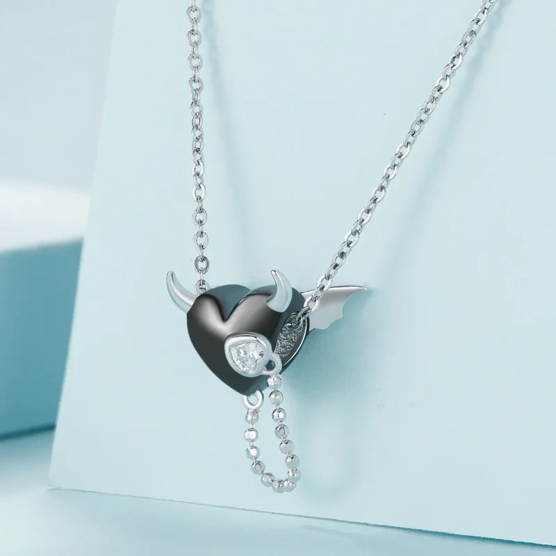 (zdjęcie do) Pandora Style Mały Diabeł Punk Charm - SCC2495 - Wyświetl 2