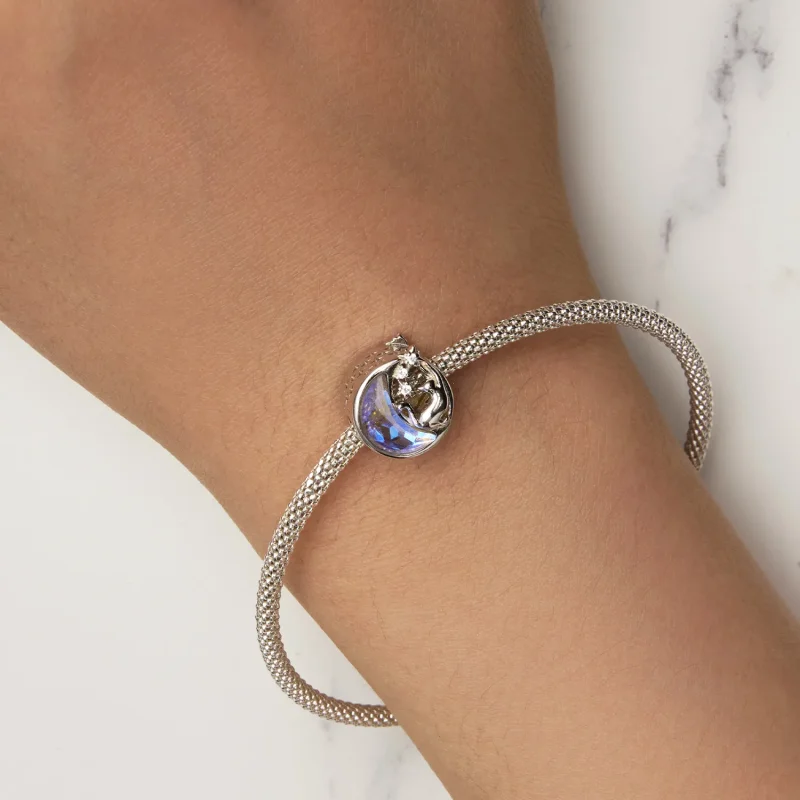 (zdjęcie do) Pandora Style Moonlight Cat Charm to uroczy charm z motywem kota w świetle księż - Wyświetl 6