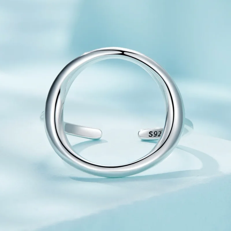 (zdjęcie do) Pandora Style Prosty Pierścień z Otwartym Symbol Samsary - SCR919 - Wyświetl 3