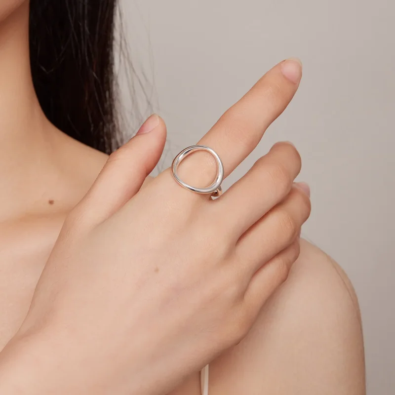 (zdjęcie do) Pandora Style Prosty Pierścień z Otwartym Symbol Samsary - SCR919 - Wyświetl 5