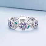 Pandora Style Purpurowy Pierścionek z Girlandą - BSR492