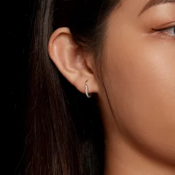 Pandora Style Serca-kształt Szafirowe Kolczyki Hoop z Moissanitem (Jeden Certyfikat) - MSE035