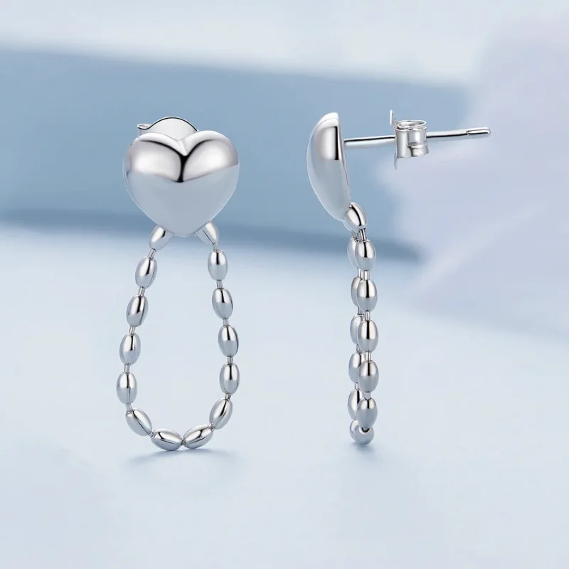 (zdjęcie do) Pandora Style Serca Zwisające Kolczyki z Pomponami - BSE825 - Wyświetl 3