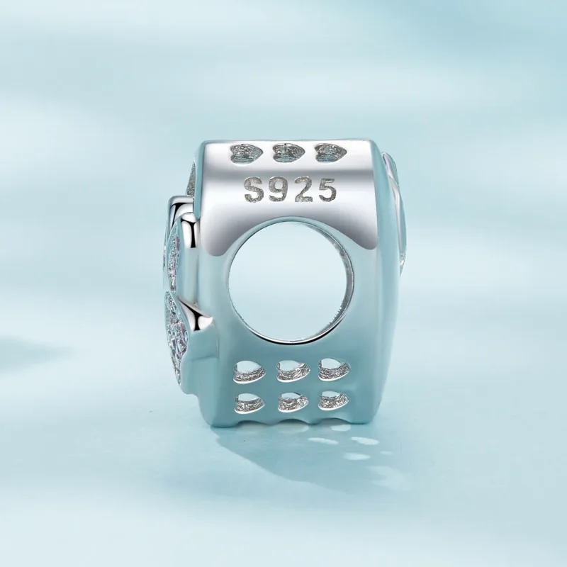 (zdjęcie do) Pandora Style Urocza zawieszka z odciskami łap zwierzaka - Wyświetl 3