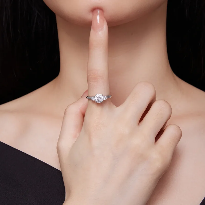 (zdjęcie do) Pandora Style Wyjątkowy Pierścionek z Moissanitem - MSR022 - Wyświetl 6