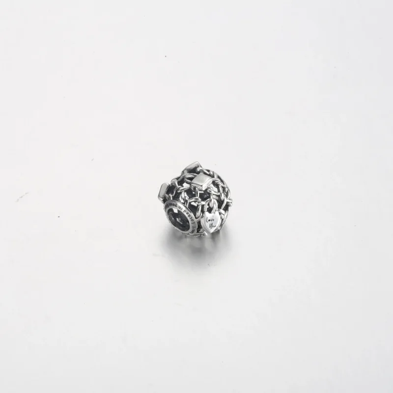(zdjęcie do) Ażurowa zawieszka na kłódkę Pandora - 790071C00 - Wyświetl 3