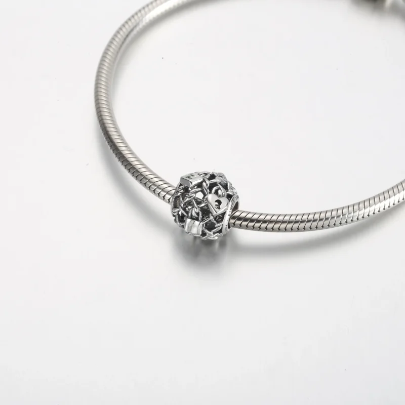 (zdjęcie do) Ażurowa zawieszka na kłódkę Pandora - 790071C00 - Wyświetl 5