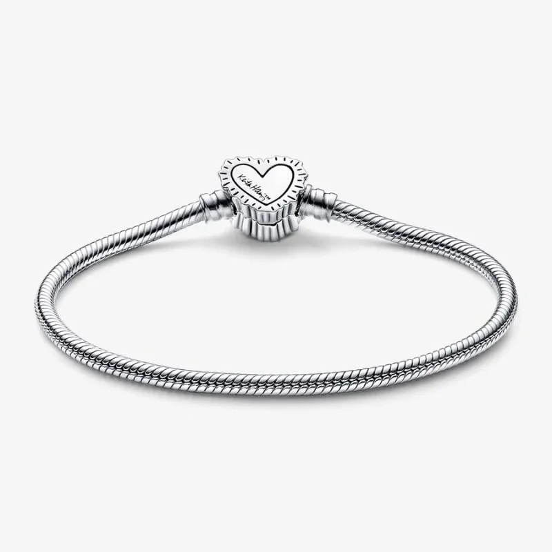 (zdjęcie do) Bransoletka Keith Haring™ x Pandora Moments z łańcuszkiem w kształcie węża w pro - Wyświetl 6
