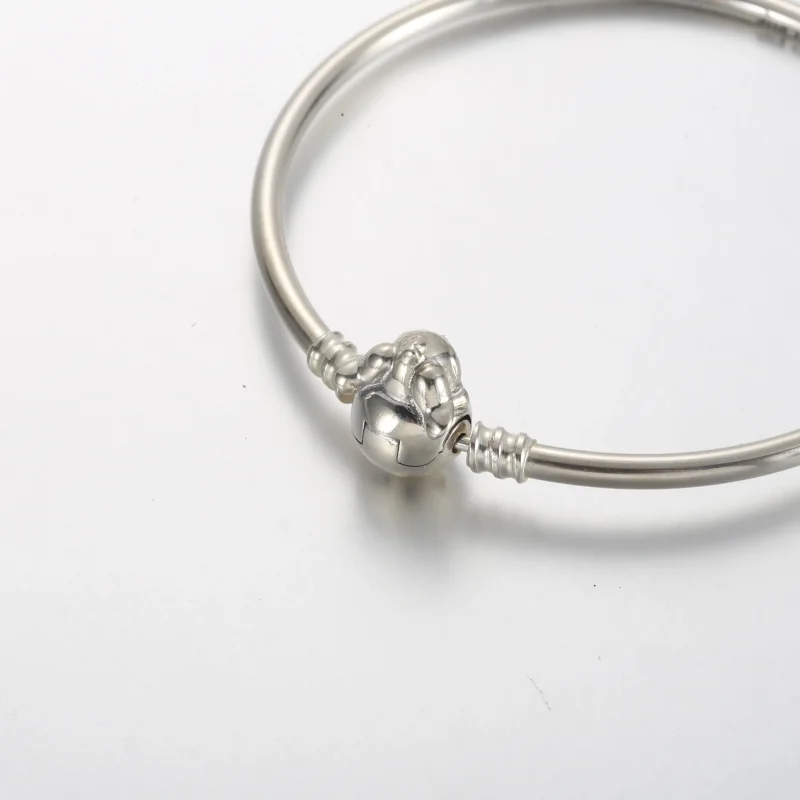 (zdjęcie do) Bransoletka Pandora Moments Disney Stitch z zapięciem na zatrzaski - 591683C01 - Wyświetl 3