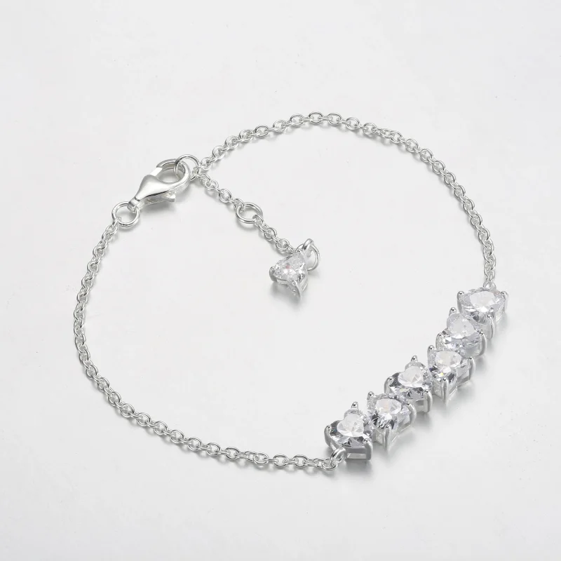 (zdjęcie do) Bransoletka Pandora Sparkling Endless Hearts - 591162C01 - Wyświetl 2