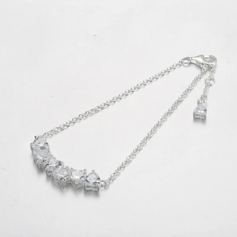 (zdjęcie do) Bransoletka Pandora Sparkling Endless Hearts - 591162C01 - Wyświetl 4
