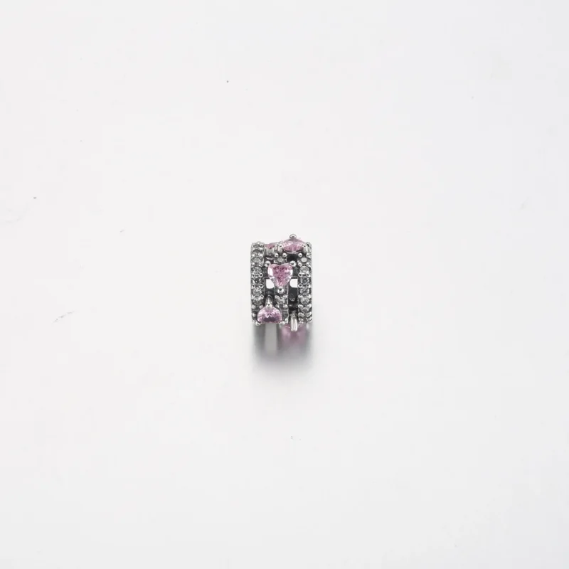 (zdjęcie do) Błyszcząca zawieszka Pandora z potrójnymi sercami Halo - 791161C01 - Wyświetl 3