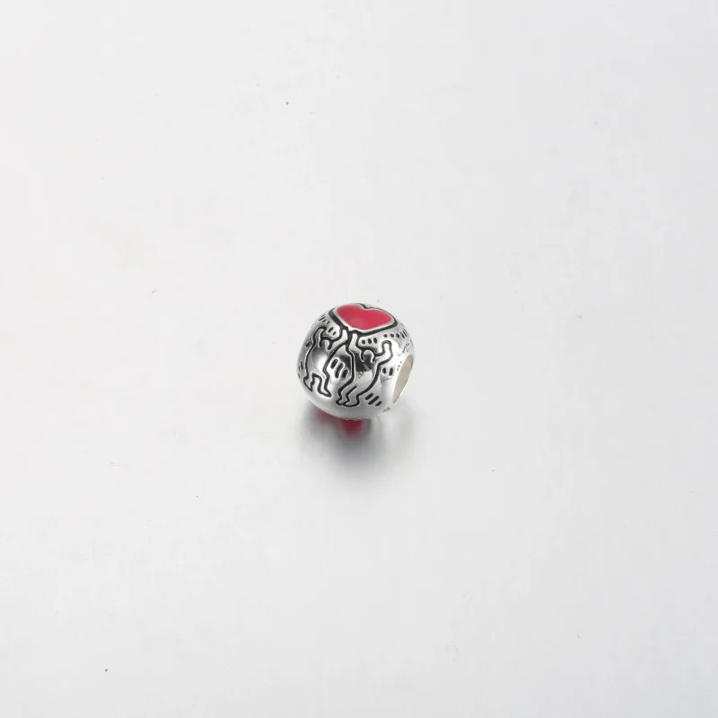 (zdjęcie do) Keith Haring™ x zawieszka Pandora Love & Figurki - 792225C01 - Wyświetl 3