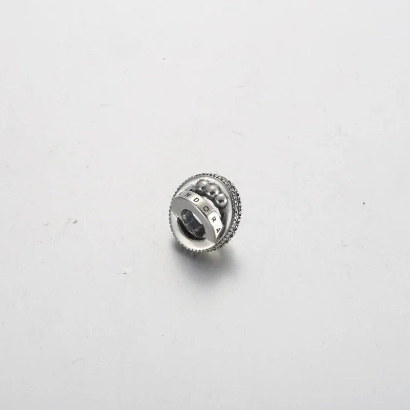 (zdjęcie do) Logo Pandora, zawieszka Pavé i koraliki - 792317C01 - Wyświetl 4