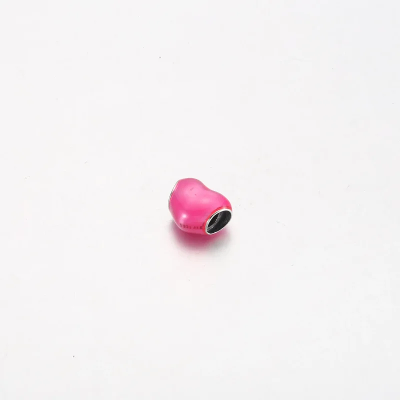 (zdjęcie do) Metaliczna zawieszka w kształcie różowego serca Pandora - 799291C03 - Wyświetl 3