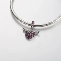 Naszyjnik Pandora Pavé w kształcie serca i skrzydeł anioła - 398505C01