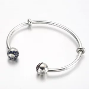 Otwarta bransoletka Pandora Moments Star Wars™ z logo jasnej i ciemnej strony - 591139C01