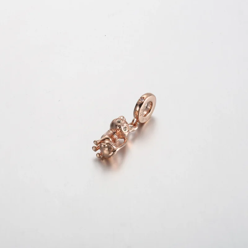 (zdjęcie do) Pandora błyszcząca zawieszka z kotem domowym - 782259C01 - Wyświetl 2
