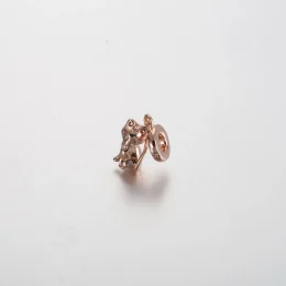 Pandora błyszcząca zawieszka z kotem domowym - 782259C01