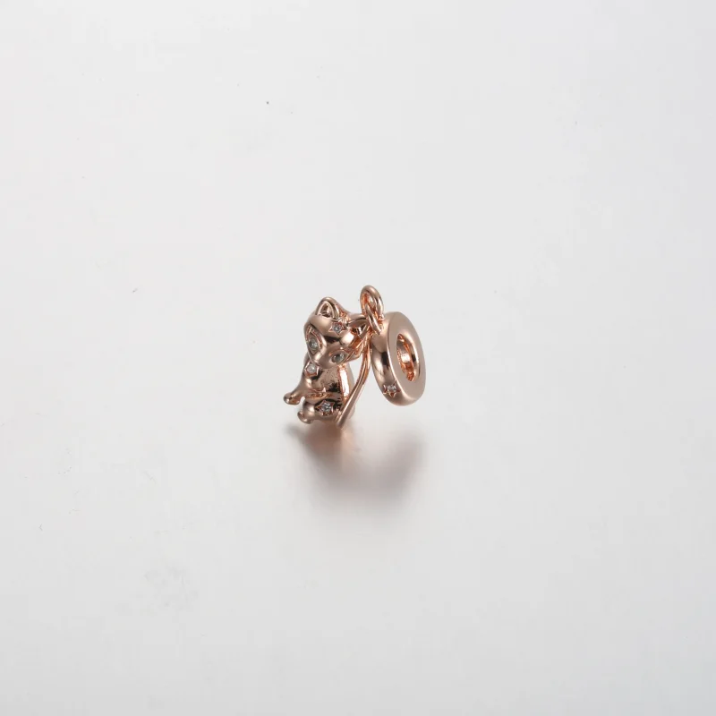 (zdjęcie do) Pandora błyszcząca zawieszka z kotem domowym - 782259C01 - Wyświetl 4