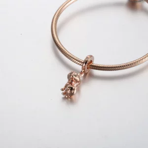 Pandora błyszcząca zawieszka z kotem domowym - 782259C01