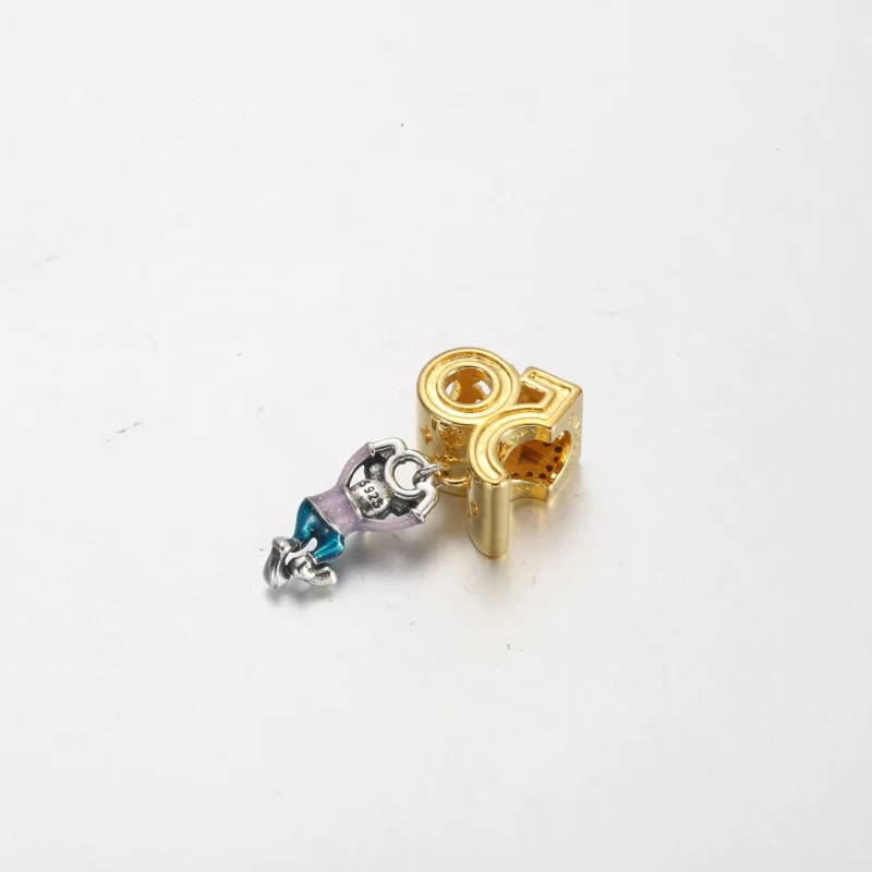 (zdjęcie do) Pandora Disney Parks Wisząca zawieszka z okazji 50. rocznicy Myszki Miki - 76959 - Wyświetl 3
