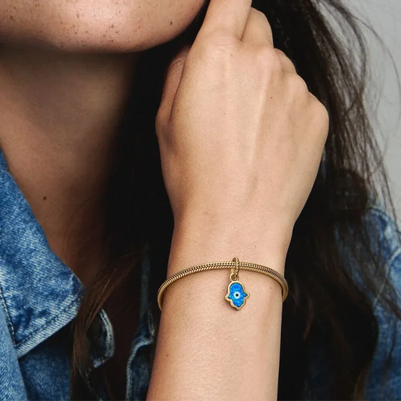 (zdjęcie do) Pandora opalizująca niebieska zawieszka Hamsa - 762699C01 - Wyświetl 2