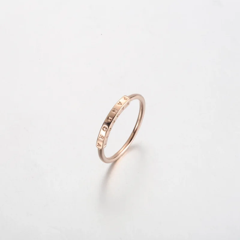 (zdjęcie do) Pierścień identyfikacyjny Pandora Signature Pavé - 182283C01 - Wyświetl 2
