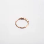 Pierścień identyfikacyjny Pandora Signature Pavé - 182283C01