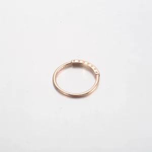 Pierścień identyfikacyjny Pandora Signature Pavé - 182283C01
