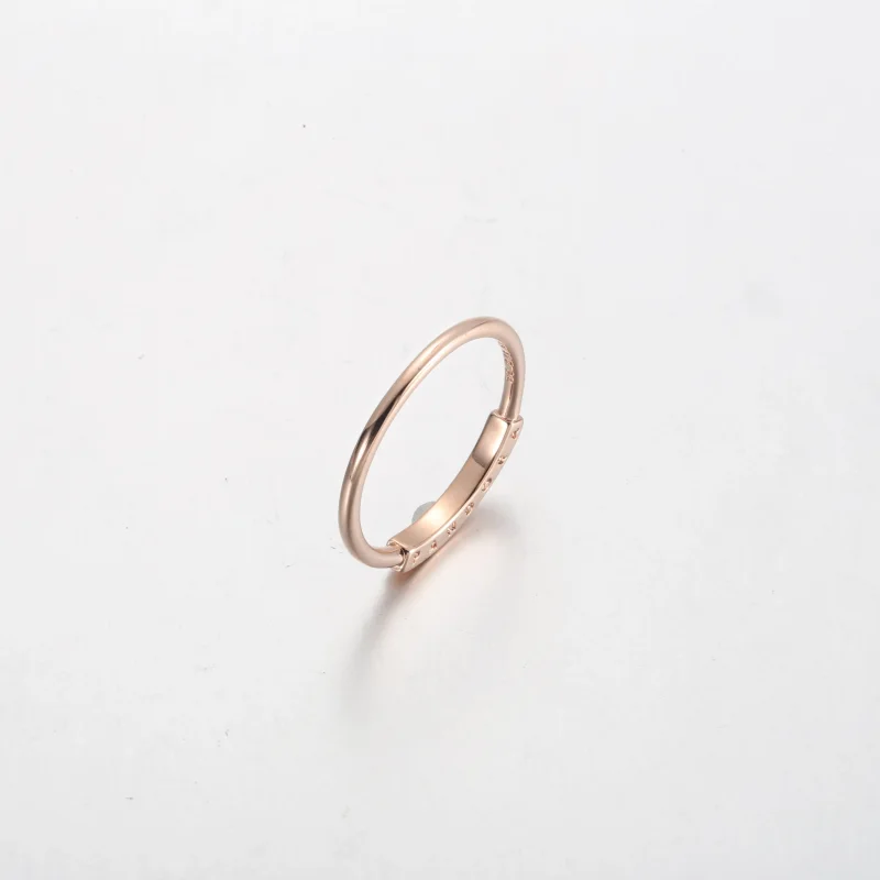 (zdjęcie do) Pierścień identyfikacyjny Pandora Signature Pavé - 182283C01 - Wyświetl 5