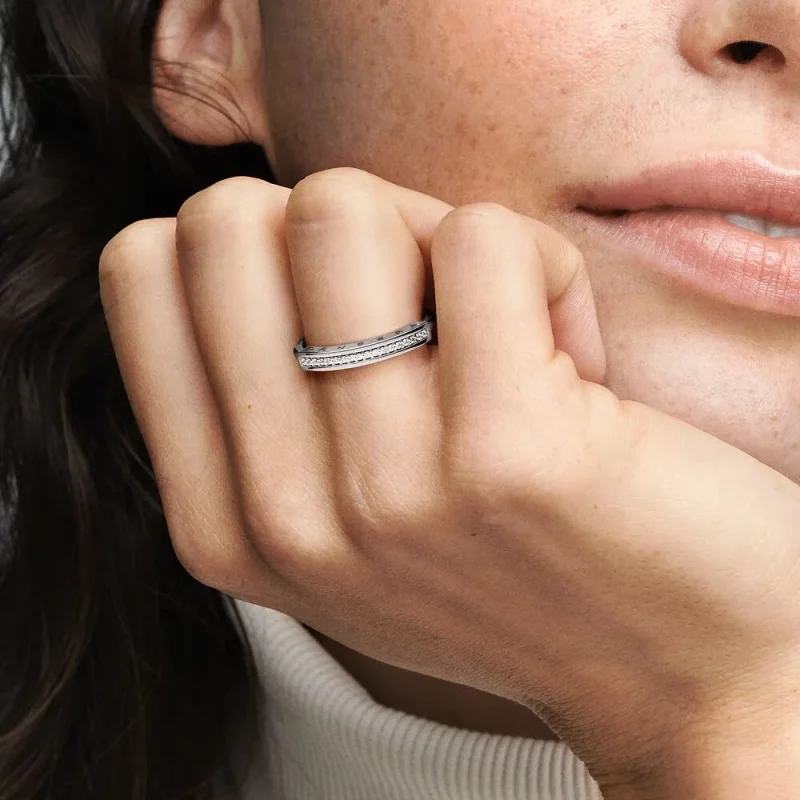 (zdjęcie do) Pierścień identyfikacyjny Pandora Signature Pavé - 192283C01 - Wyświetl 6