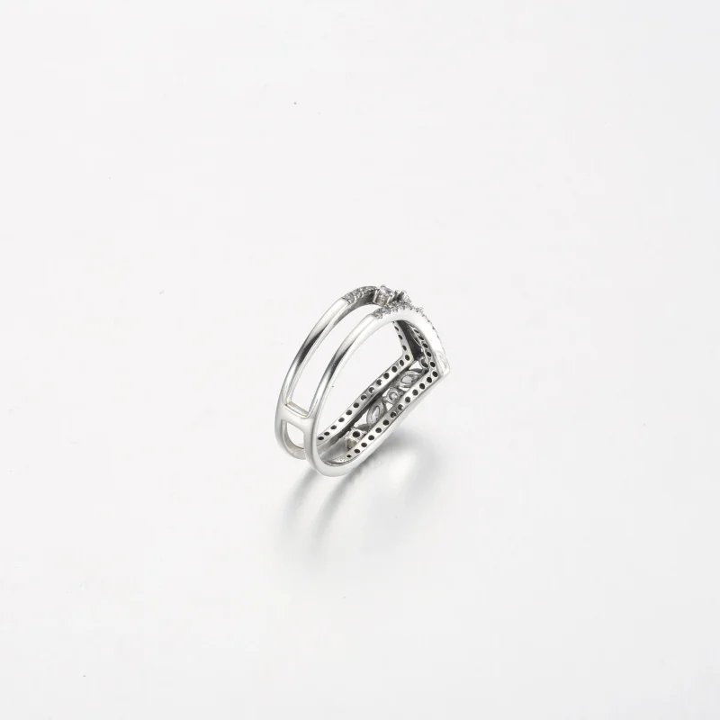 (zdjęcie do) Pierścień Pandora Sparkling Marquise z podwójnymi wahaczami - 199095C01 - Wyświetl 5