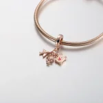 Potrójna zawieszka Pandora Samolot, kula ziemska i walizka - 789435C01
