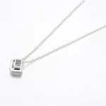 Prostokątny, błyszczący naszyjnik Pandora Halo Collier - 392388C01