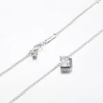 Prostokątny, błyszczący naszyjnik Pandora Halo Collier - 392388C01