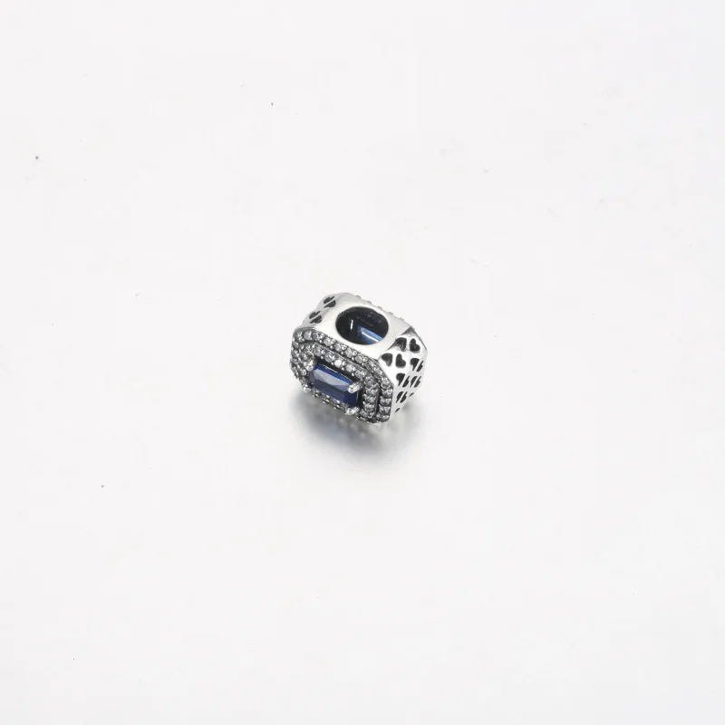 (zdjęcie do) Prostokątny wisiorek Pandora Blue Sparkling - 792385c01 - Wyświetl 4