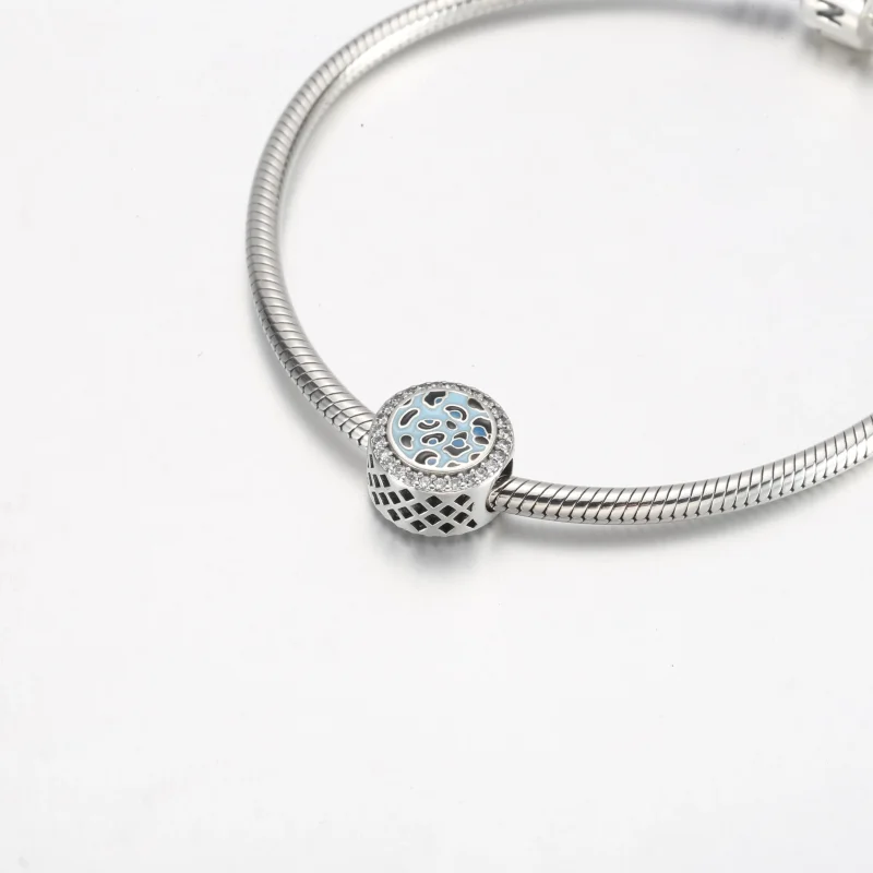 (zdjęcie do) Srebrna zawieszka Pandora Blue w panterkę - 792016CZ_E024 - Wyświetl 5