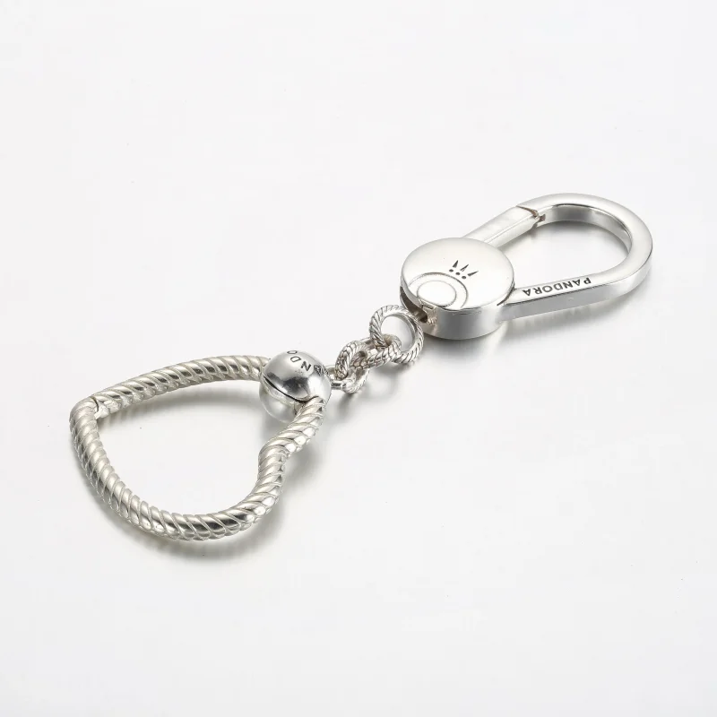(zdjęcie do) Uchwyt na zawieszkę do torebki Pandora Moments w kształcie małego serca - 392238 - Wyświetl 2