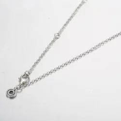 Wisiorek i naszyjnik Pandora Signature Pavé i koralikami - 392308C01